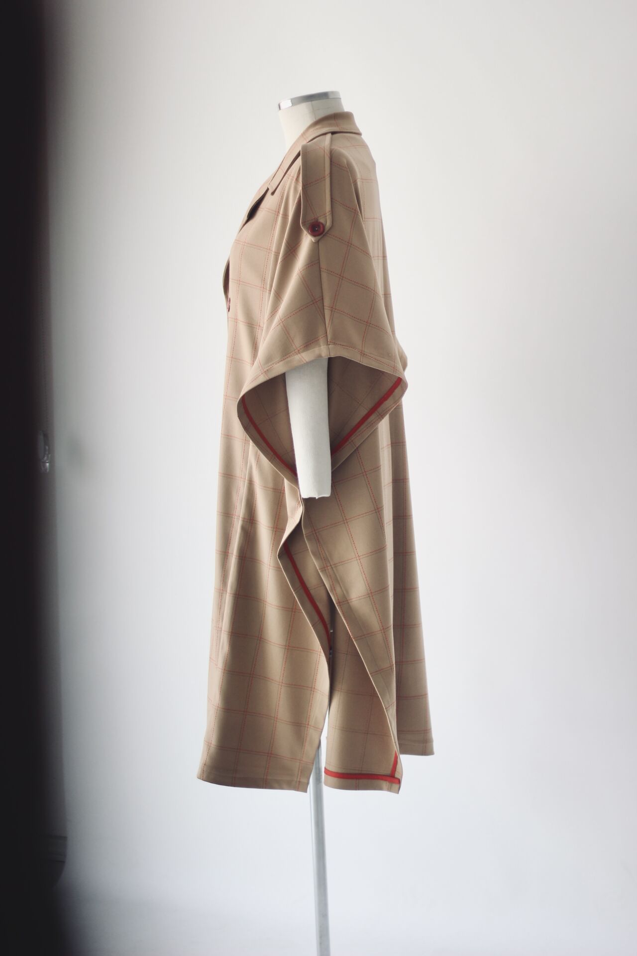 Biye detaylı bej  panço