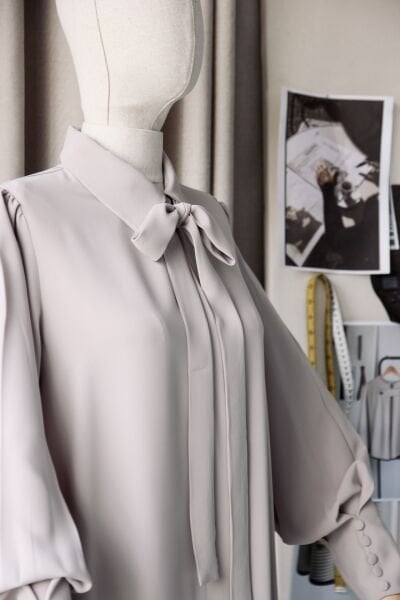 MIHRI FERACE (beige Farbe)