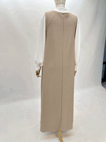 Weste mit Hahnentrittmuster und V-Ausschnitt, Farbe Nerz.