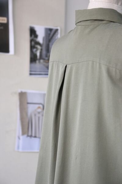 Verra Tencel langer Anzug (olivgrün)