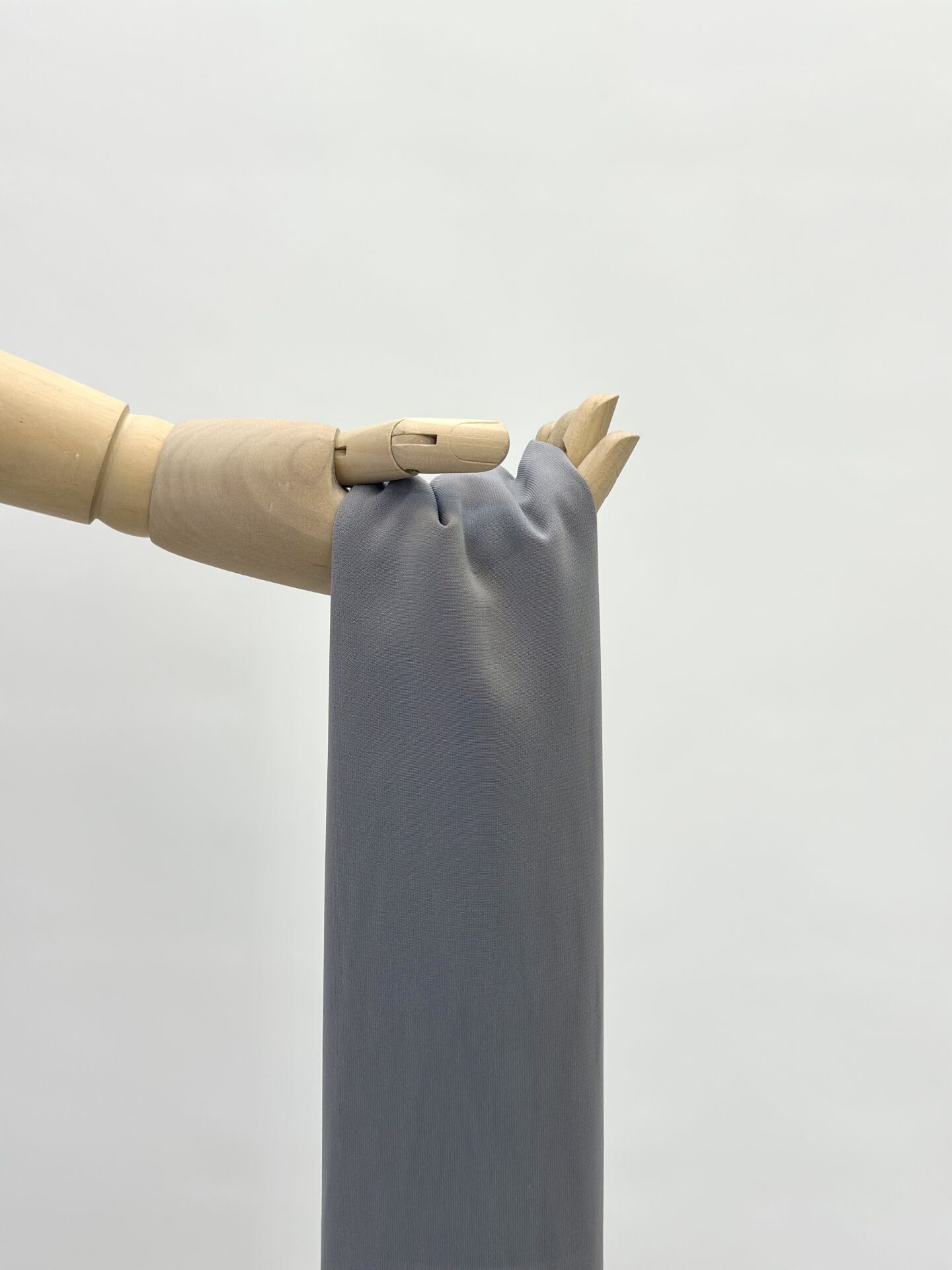 Gri medine ipeği şal