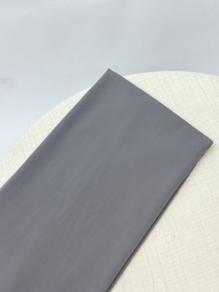 Gri medine ipeği şal